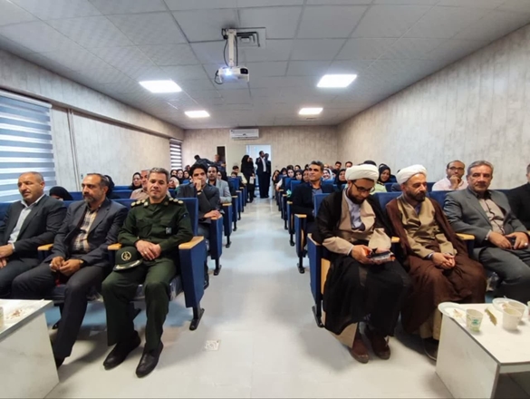 برگزاری مراسم گرامیداشت روز بهورز در شهرستان درگزین